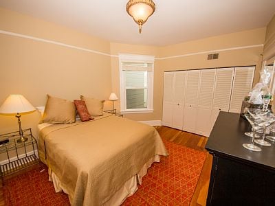 Spavaća soba 3, bračni krevet (širine 150-179