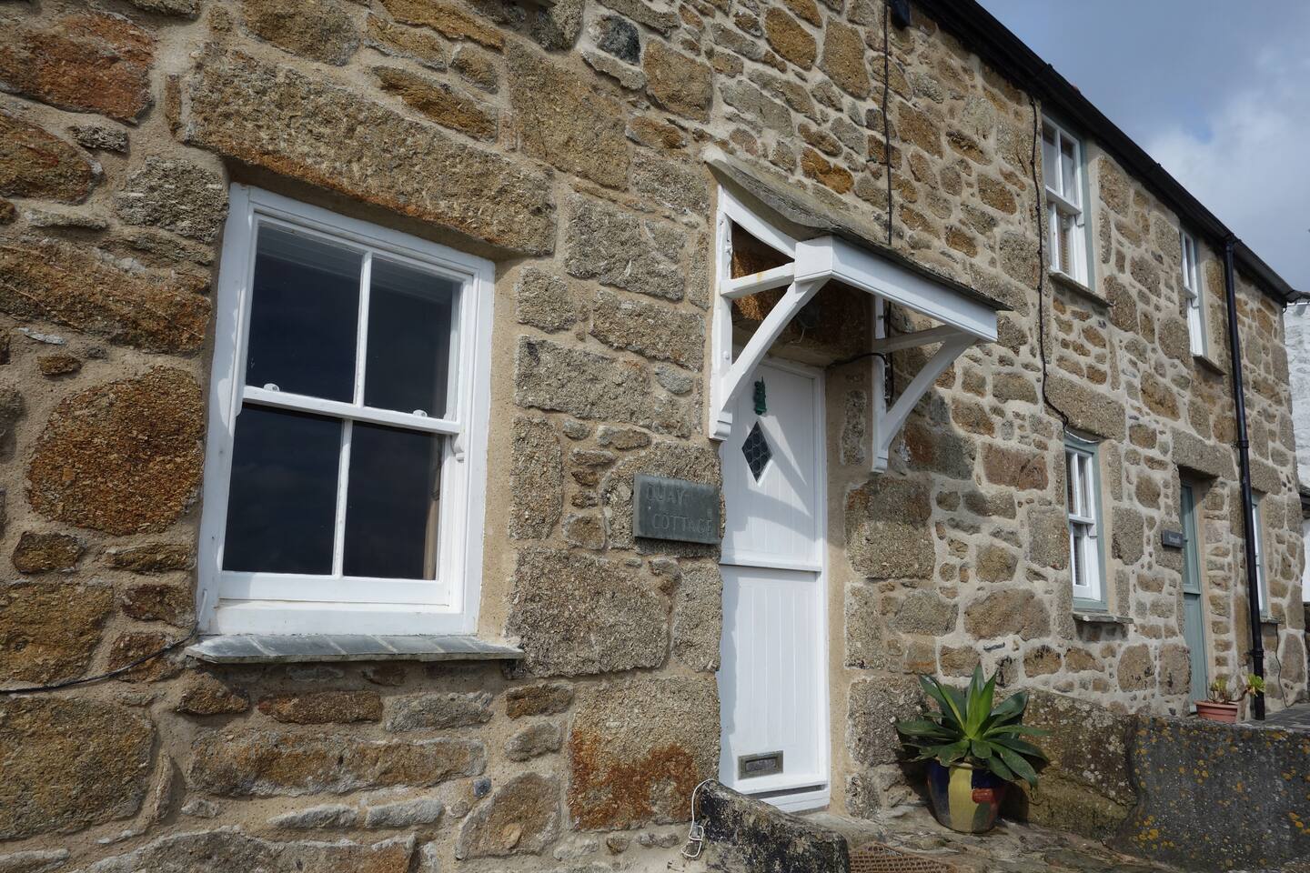 Fisherman S Cottage Houses For Rent In Mousehole