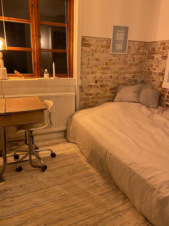 საძინებელი 2