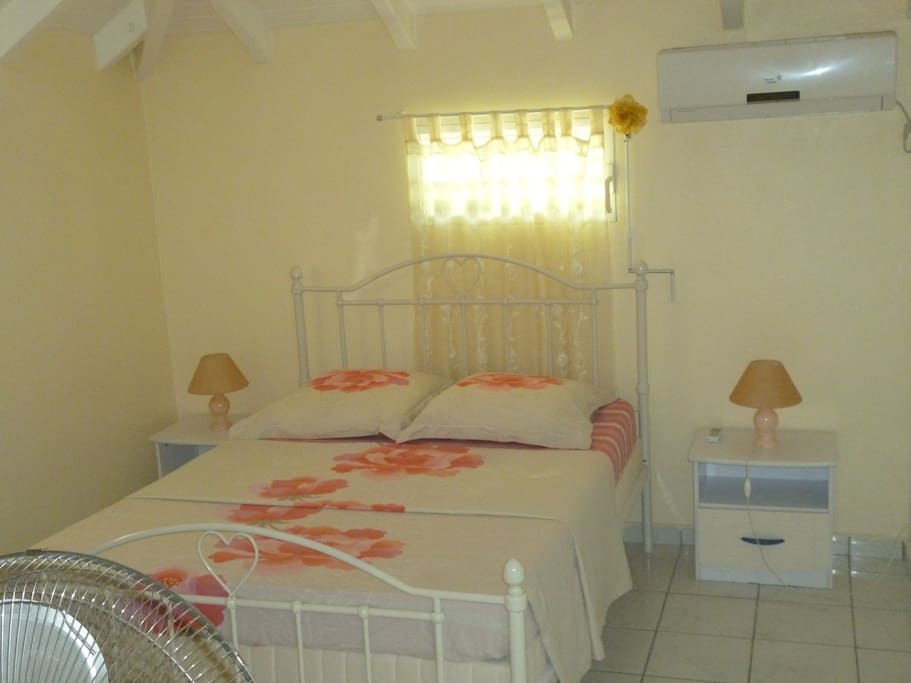 Chambre n°01 avec lit double