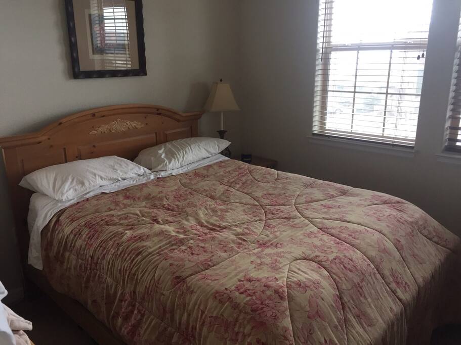 Queen size bed