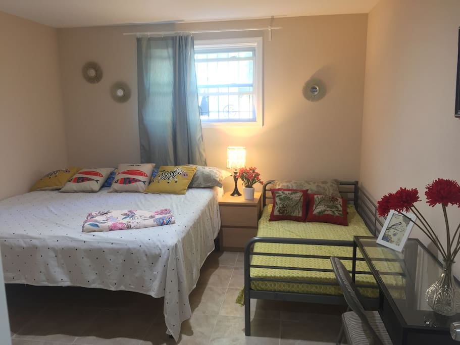 Your room 1 king bed 1 single bed