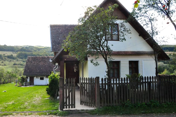 Doamna in varsta caut baiat tanar mărășești