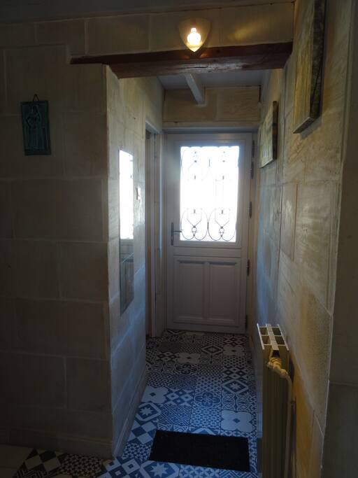 Entrée avec cellier