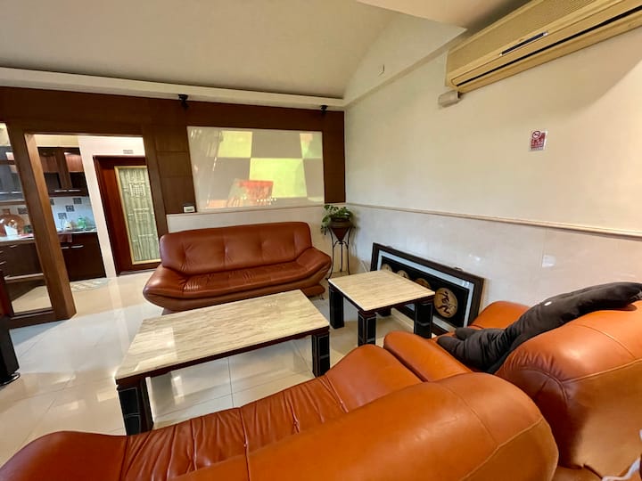 Playground 🎡3-11 Whole Floor Space/Electric Mahjong Table/Switch/Hand Football/Netflix