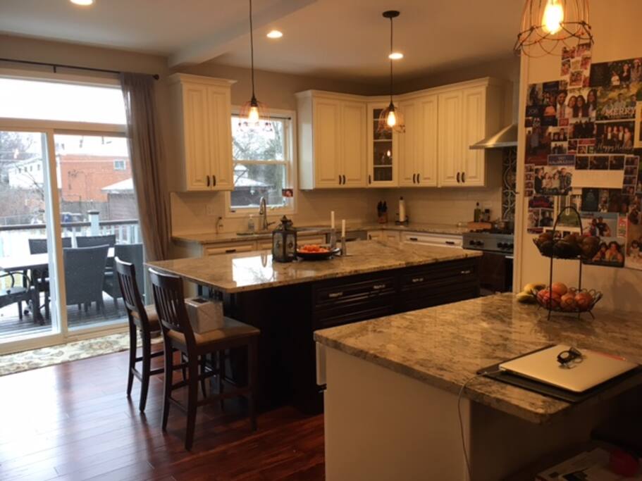 Kitchen with large island