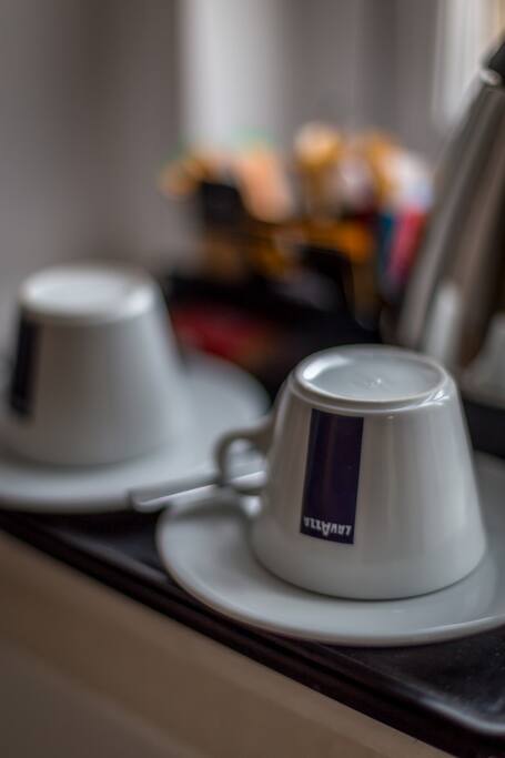 tea and coffee in room