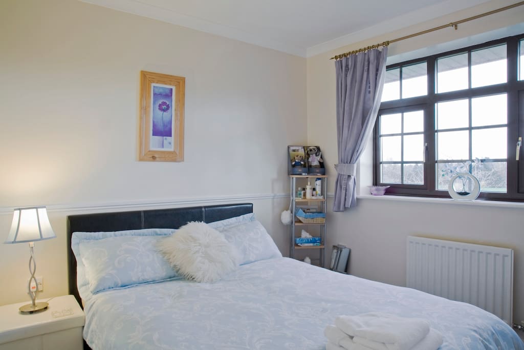 Double room - always clean bedding! and a nice welcome - internet access/TV etc. in room - details provided on arrival