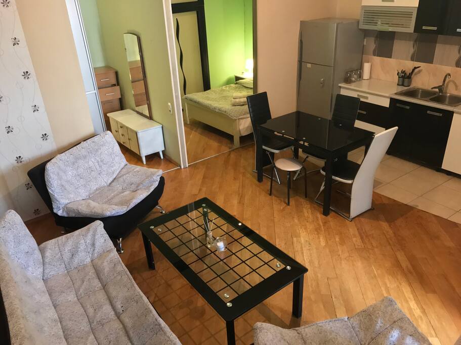Common Space: living room, kitchenette