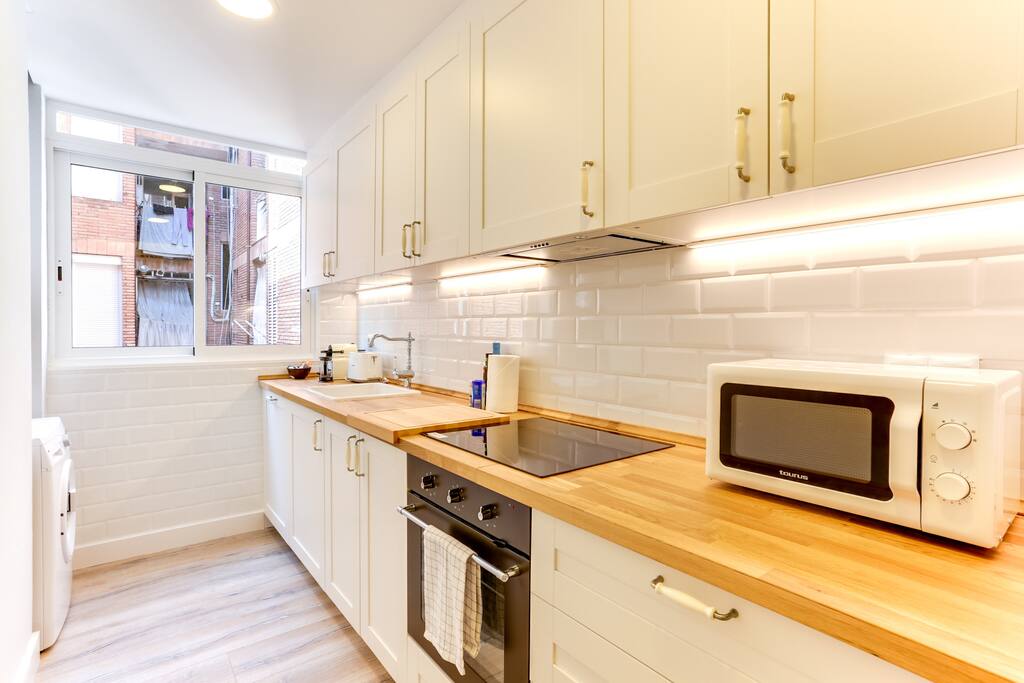 Fully equipped kitchen