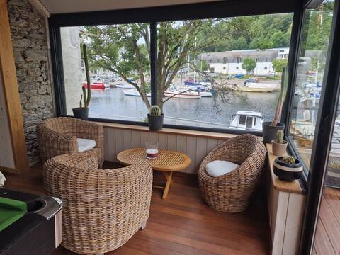 Beautiful duplex with stunning marina view