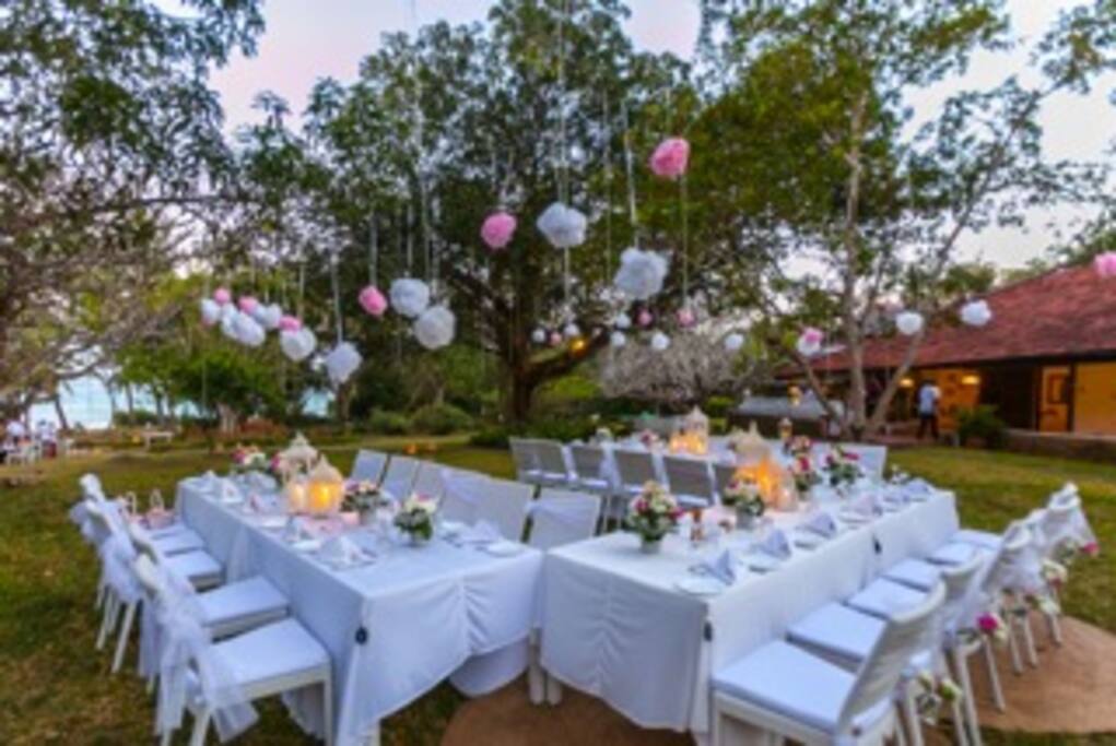 Huge gardens for banqueting