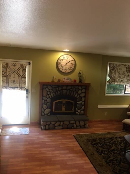 Decorative fireplace