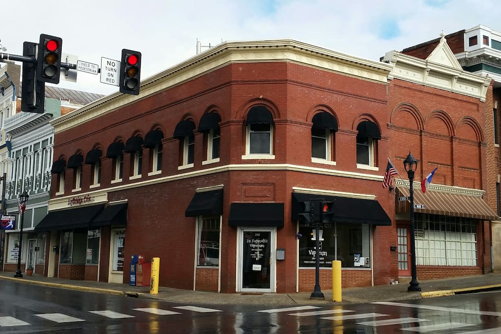 Loft located on the 2nd floor of this corner building.