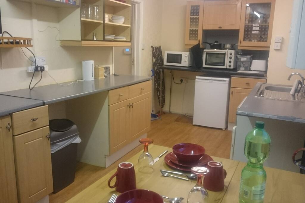 Fully Kitted out Kitchen