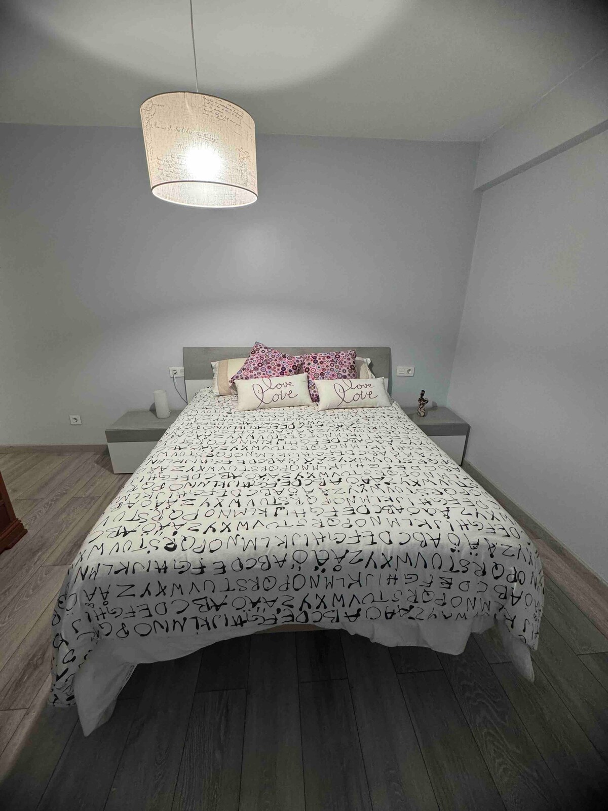 Central room with bathroom and kitchen Apartments for Rent in Vigo