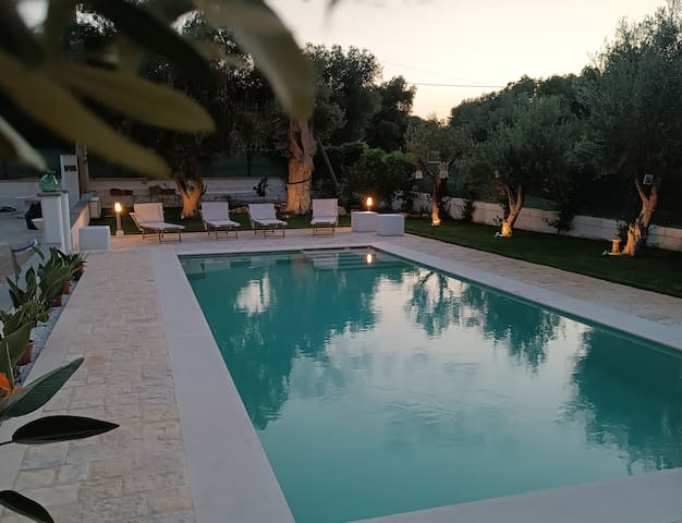 Il Vecchio Carrubo – Villa with infinity pool