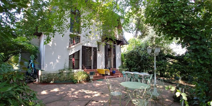 Arcachon : Belle Villa Année 30
Tout à Pied - Arcachon