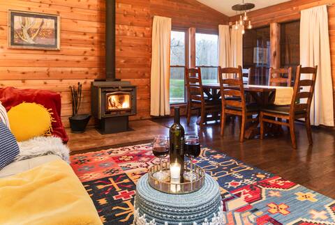 New Kitchen! Cozy Cabin on the SI Wine Trail!
