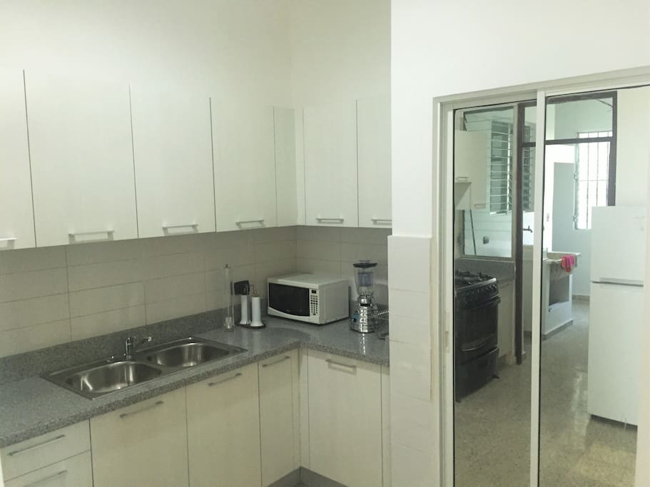 Cocina recien remodelada, equipada con todo lo necesario para 8 personas