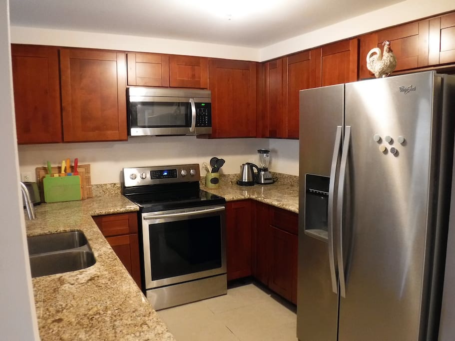 Kitchen equipped with all the basic cooking needs