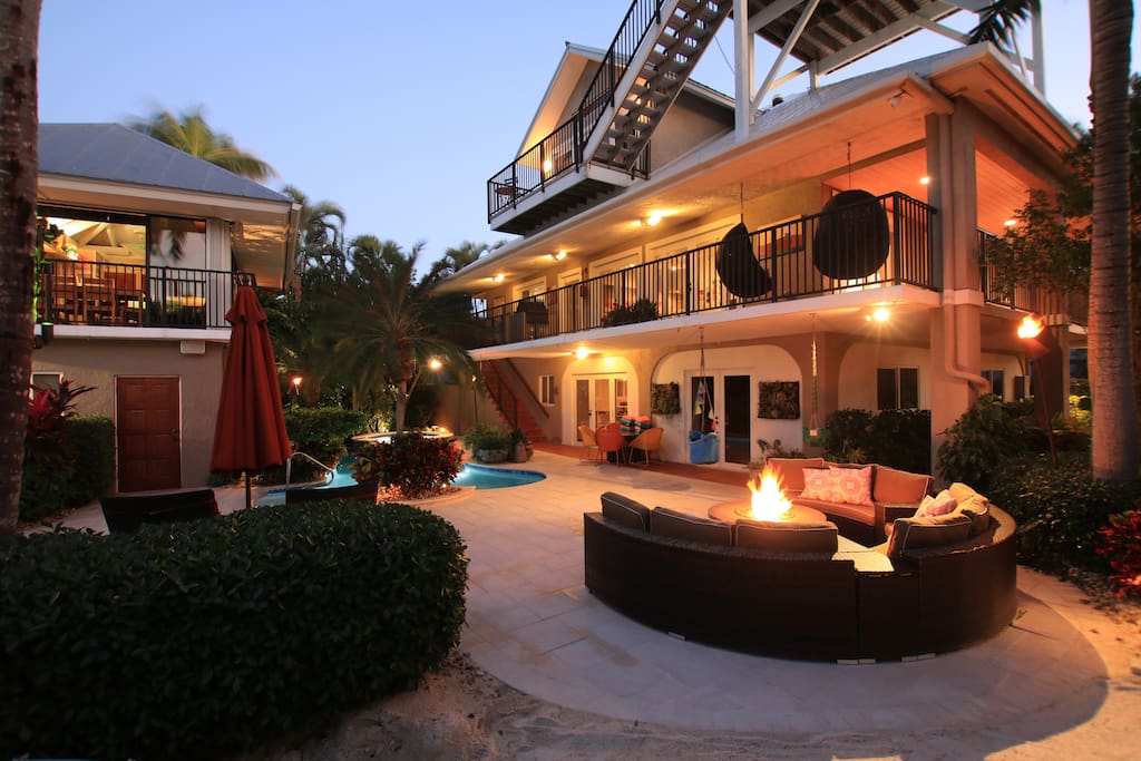 Beautiful night lights to keep the outdoor living alive after sunset along with outside speakers