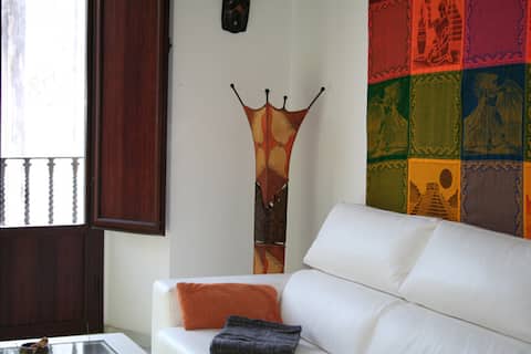 Anuncio de Airbnb popular: APT b/w Cathedral & Metropol en Alfalfa