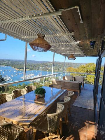 Newport Tree Top Oasis gallery image 5