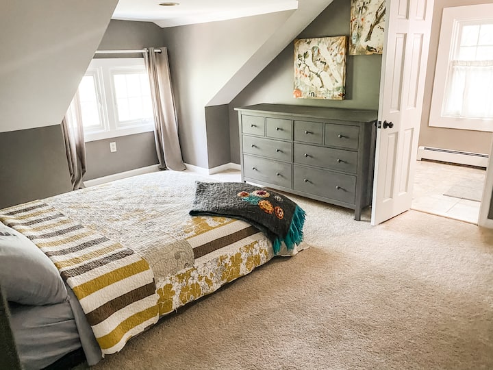 Camera da letto al terzo piano con bagno completo privato