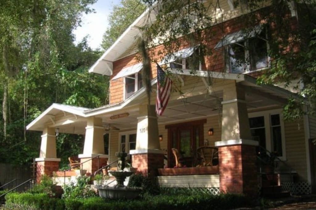 Grady House Bed & Breakfast