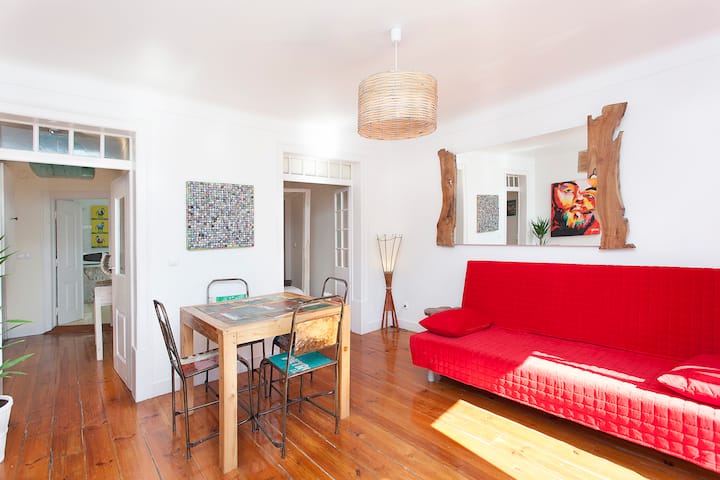 SURFBOARD APARTMENT - BY MAYORAL