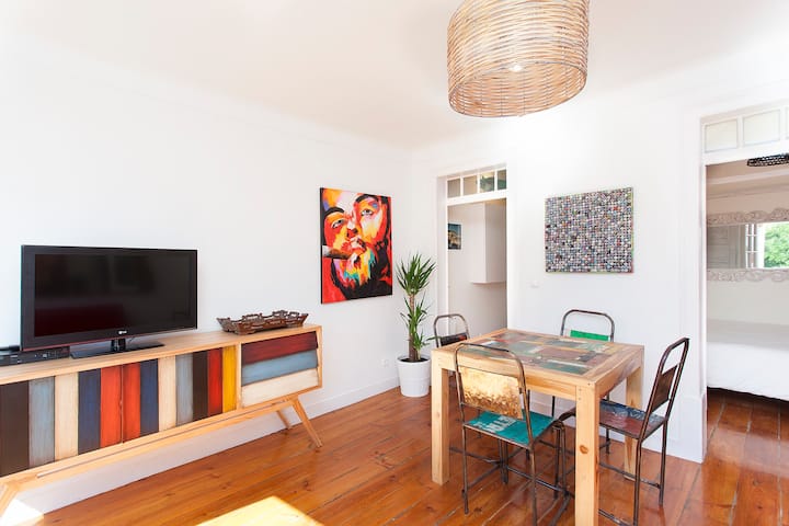 SURFBOARD APARTMENT - BY MAYORAL