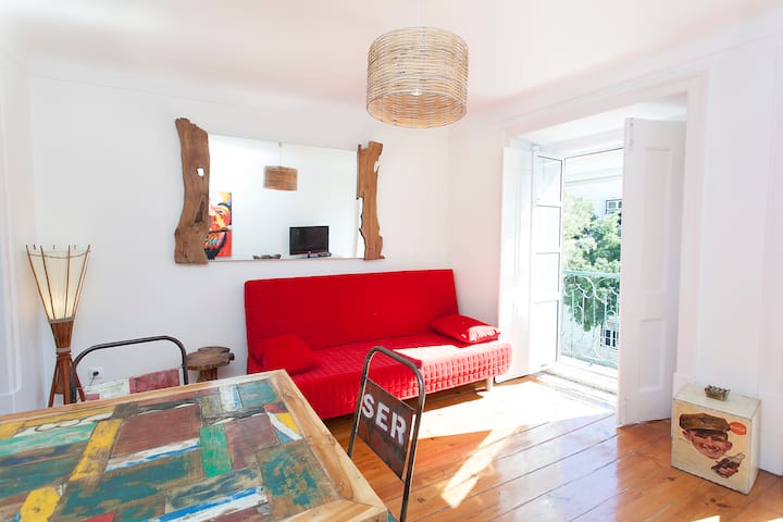 SURFBOARD APARTMENT - BY MAYORAL