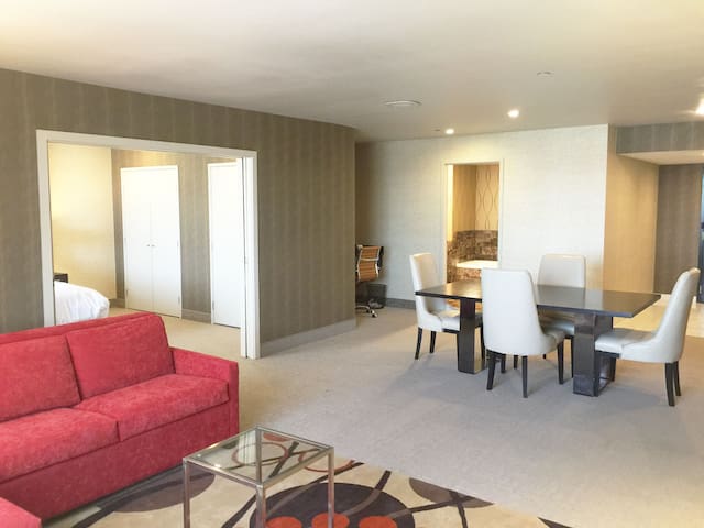 1 Bedroom Condo/Hotel Suite in Grand Sierra Resort