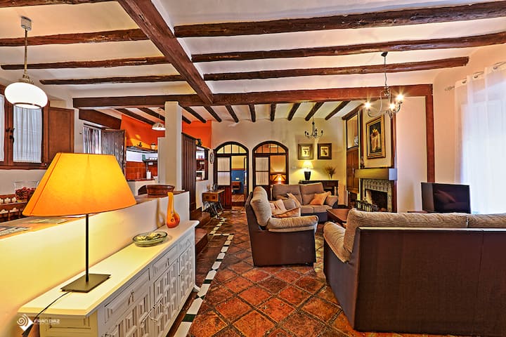 Casa Rural Cortijo Gran Capitan En Granada Cottages For Rent In Illora Andalucia Spain