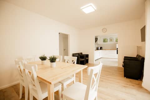 5-BR HOUSE near Cologne/Bonn/Wallbox/Garden/Parking