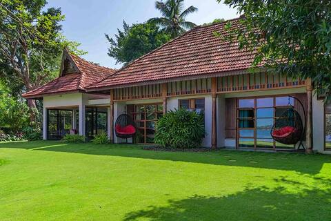 3BHK Cheppanam House w/ Backwater view @ Kochi