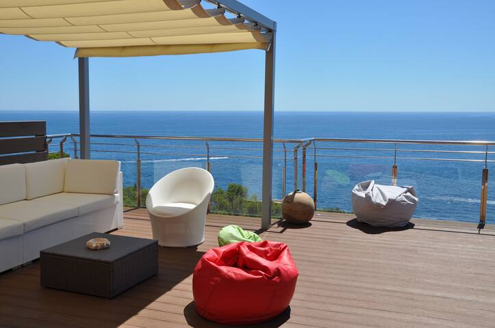 Penthouse in front of the sea-210M2 gallery image 3