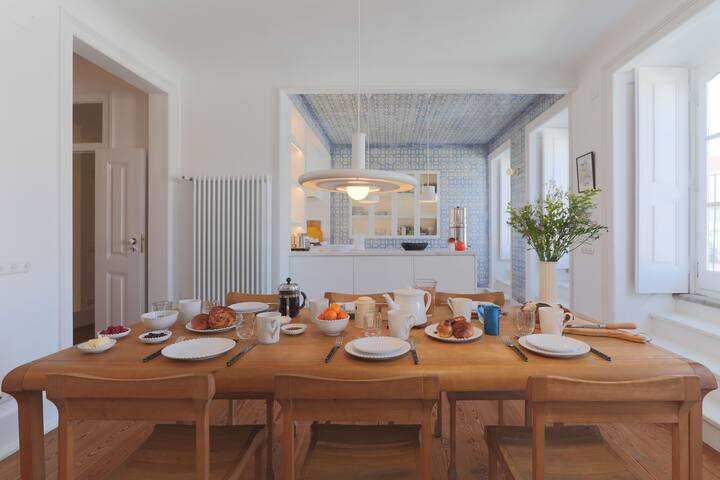 Estrela Apartment – Perfect for Families & Friends gallery image 2