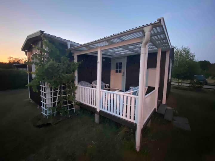 Cozy cottage in Öland Färjestaden (Möllstorp) Cabins for Rent in