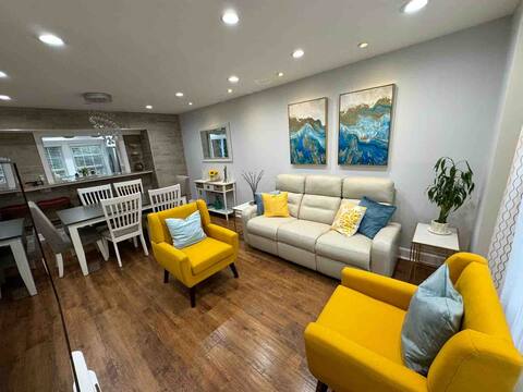 Cozy and modern 3 bedrooms 2.5 Bath 2 levels