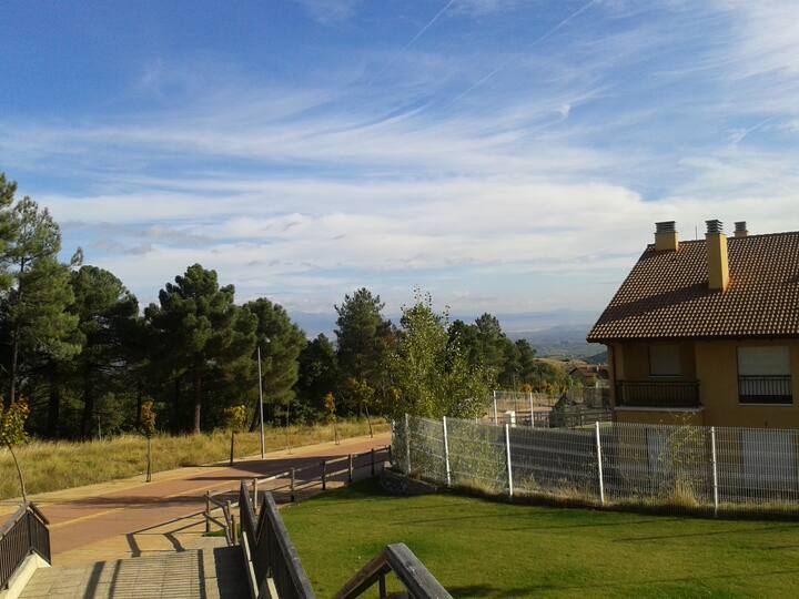 NICE TOWNHOUSE IN RIOJA.