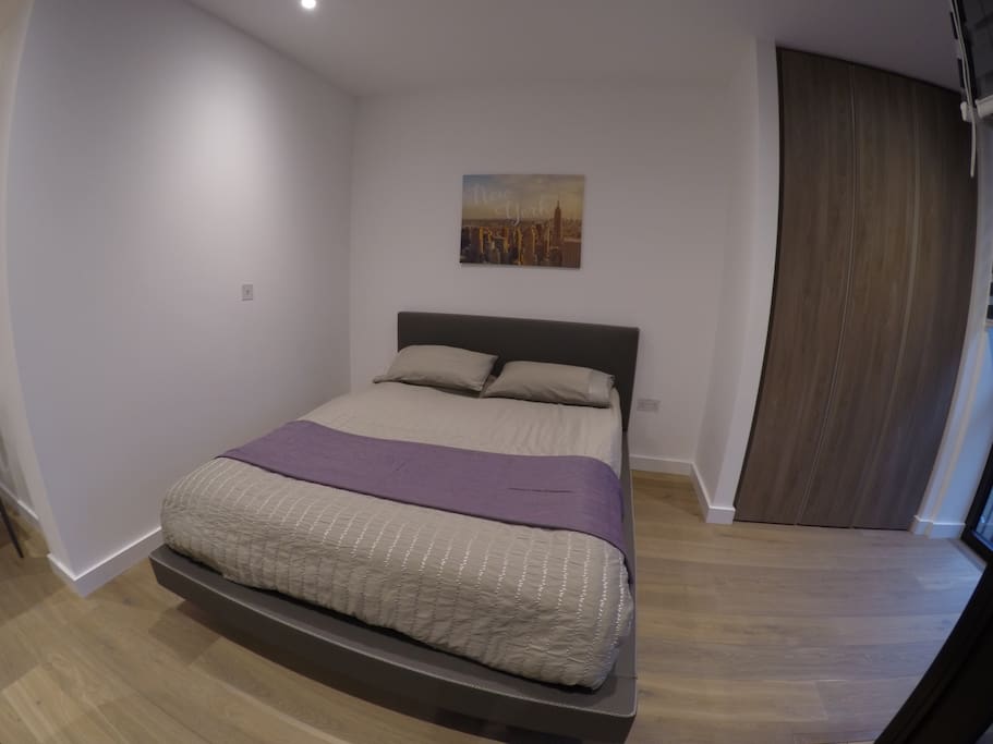 Comfortable double bed