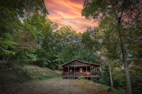 The Lil' Oak Lodge - AT Hiking, Lake, Mountains!