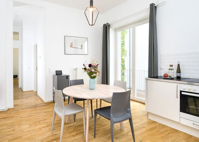 2-Bedroom with 90sqm Apartment & Balcony