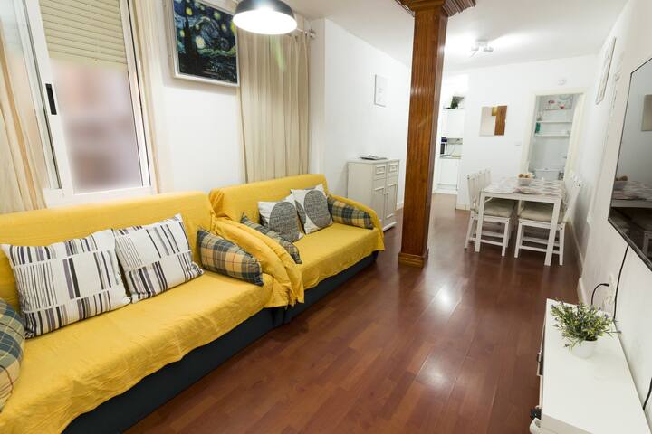 Madrid Centro-Sol-Calle del Principe-Pza Santa Ana gallery image 3