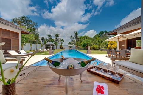 Luxury Villa Bali - 12 bedrooms