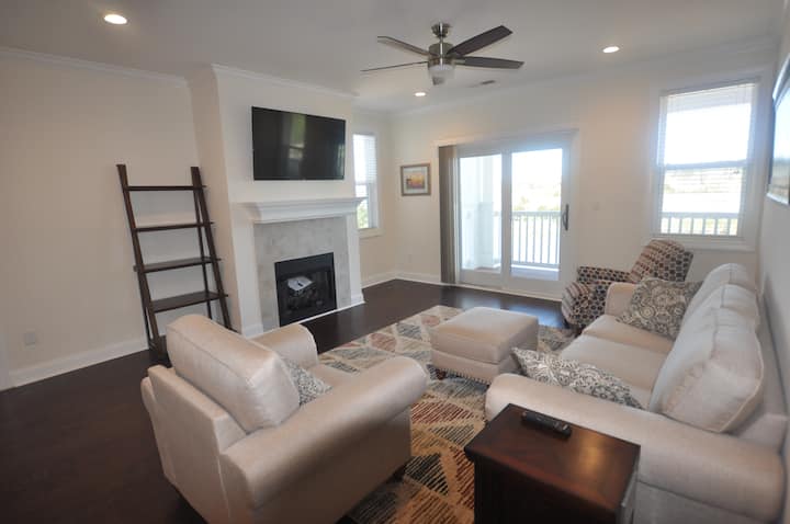 West Cary Luxury Apartment Great View - Cary, NC