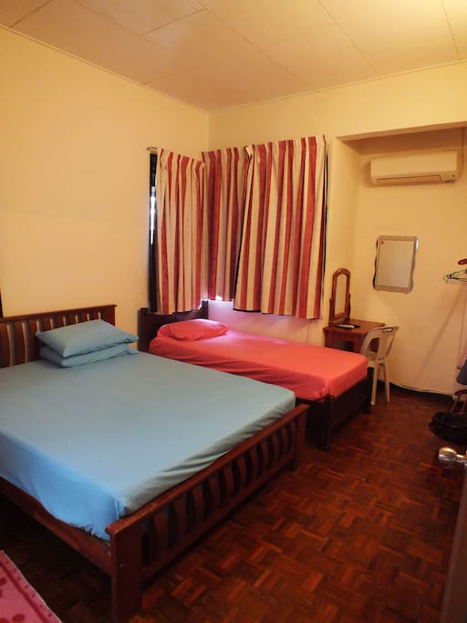 Room1 attach Toilet (1 Queen& 1 Single Bed)