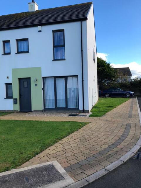 Seafield Mews, Portstewart - very close to Prom!!!